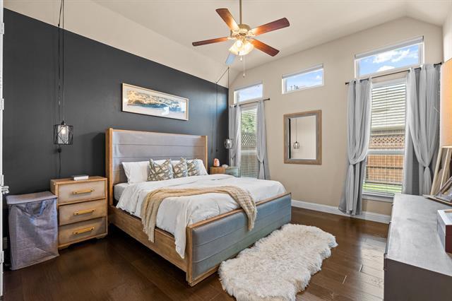 Building Photo - 1729 Halifax St