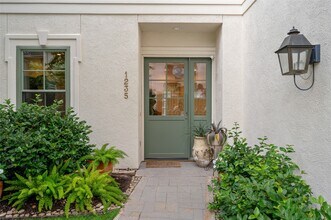 Building Photo - 1235 Wynden Oaks Garden Dr