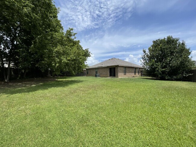 Building Photo - 7404 Fossil Creek Dr