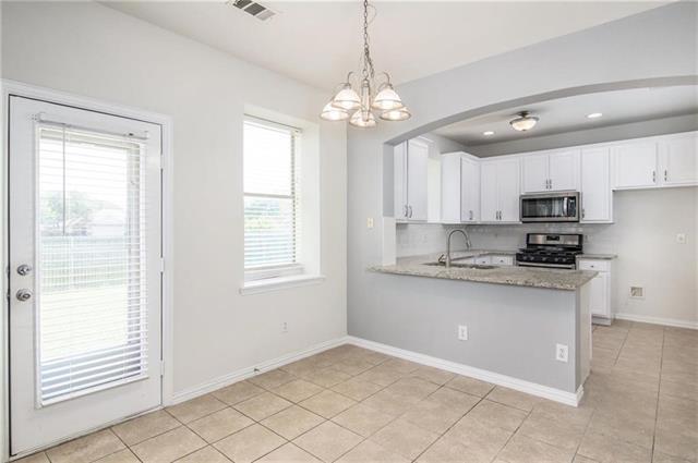 Building Photo - 1213 Shamrock Dr
