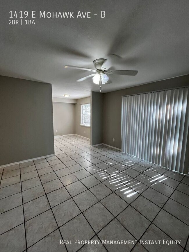 Building Photo - 1419 E Mohawk Ave