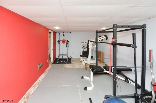 Building Photo - 483 Mt Prospect Ave