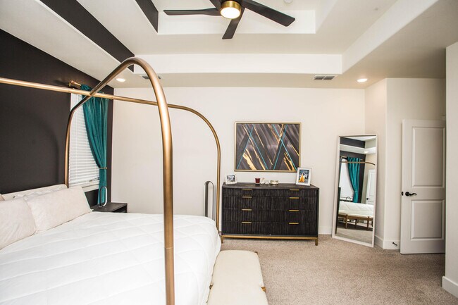 Building Photo - 12009 Upton Ave