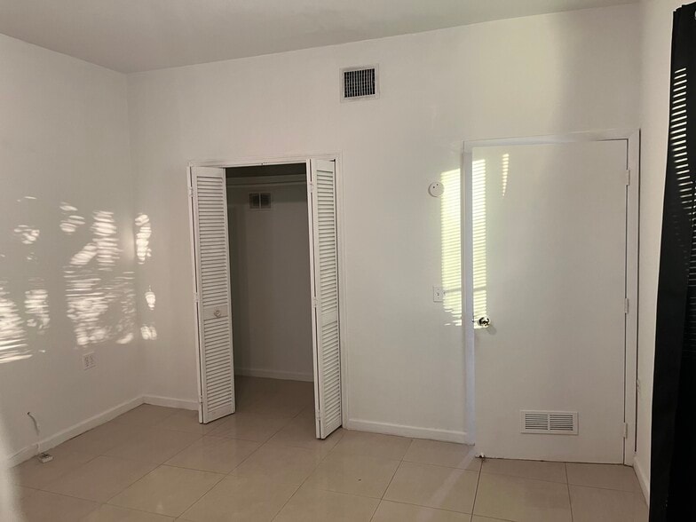 Walk in Closet - 360 NW 58th Ave