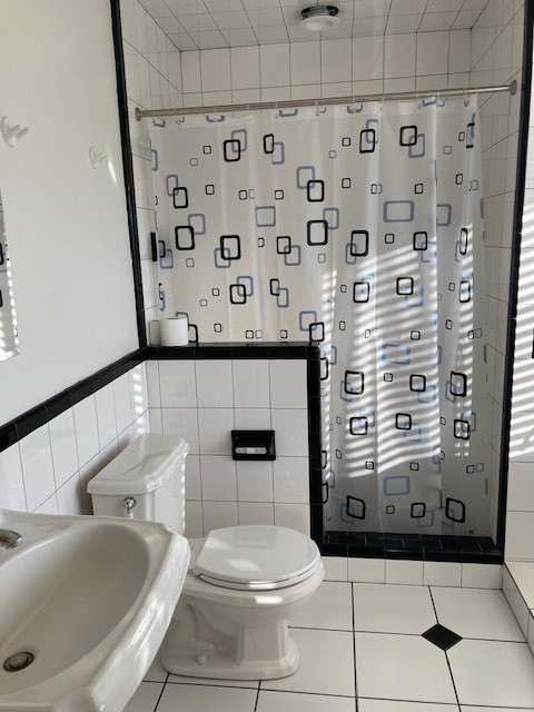 Building Photo - 2540 Fremont St