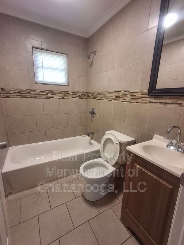 Building Photo - 5291 Usher Dr