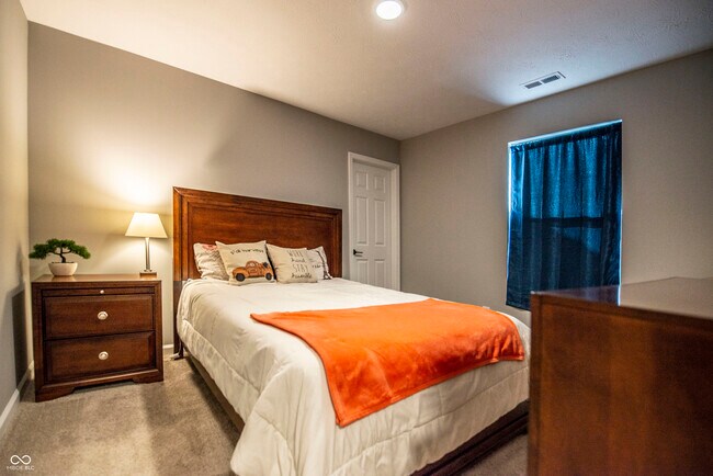 Building Photo - 6024 Medina Spirit Dr