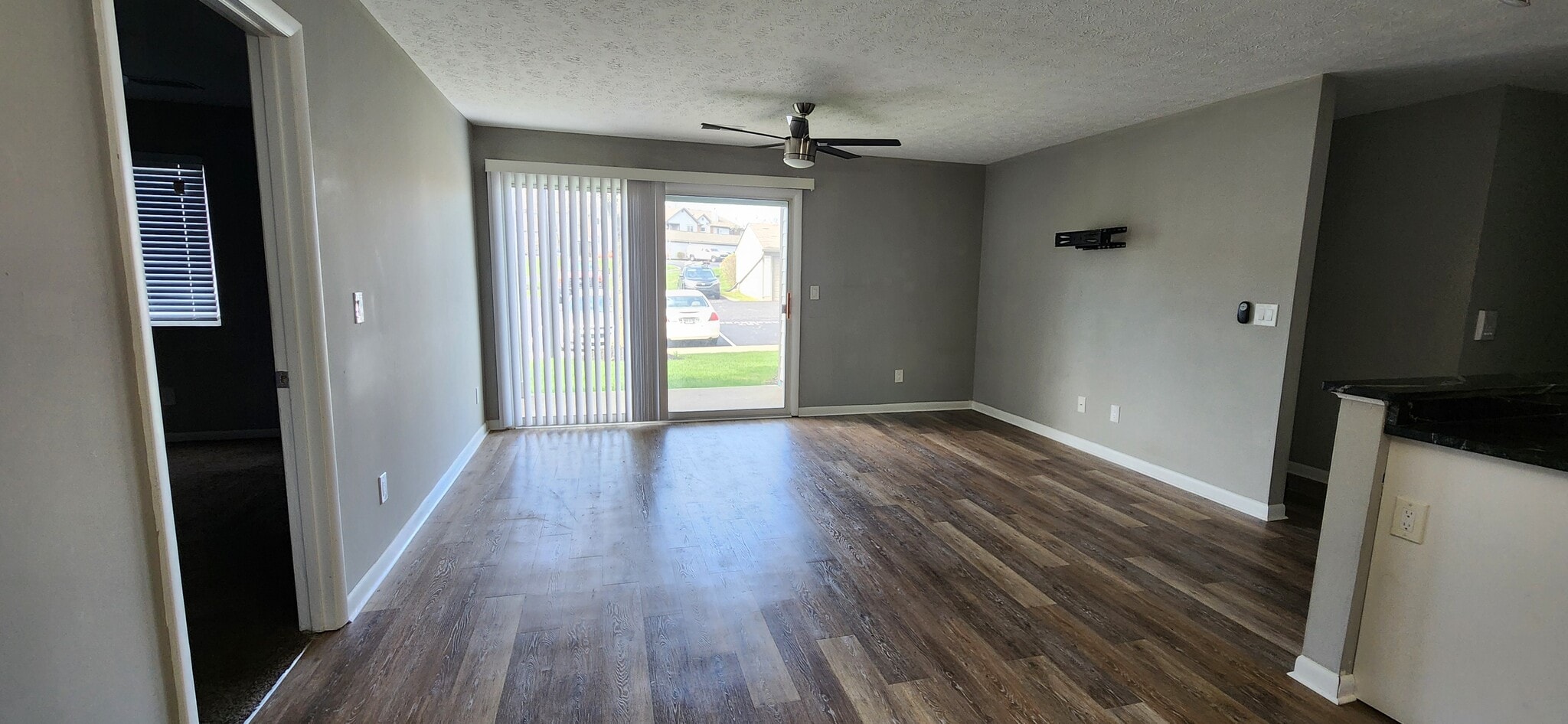 Building Photo - 8854 Eagleview Dr