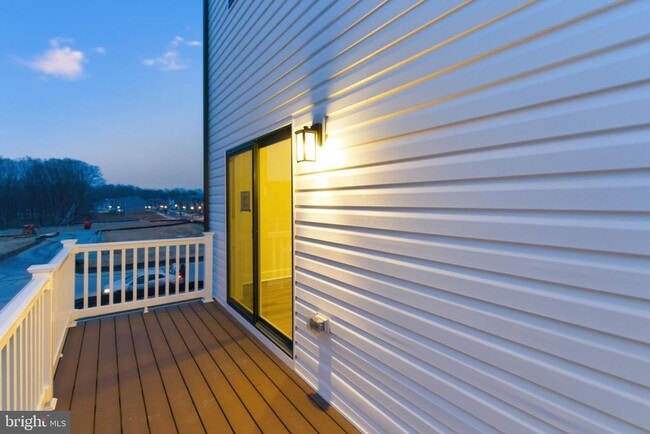 Building Photo - 5229 Manor Park Dr