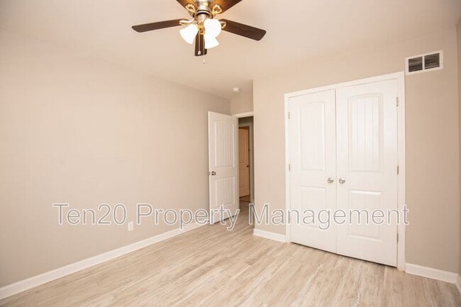 Building Photo - 3116 Culver Dr