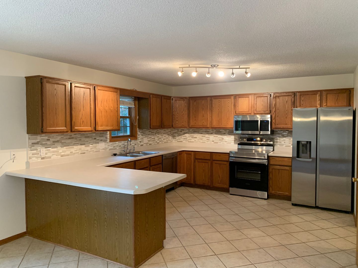 Building Photo - 8502 Medallion Run