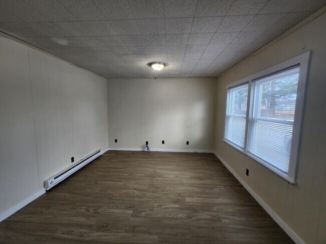 Building Photo - 1683LLC 7652 &amp; 6267 (RUBS)