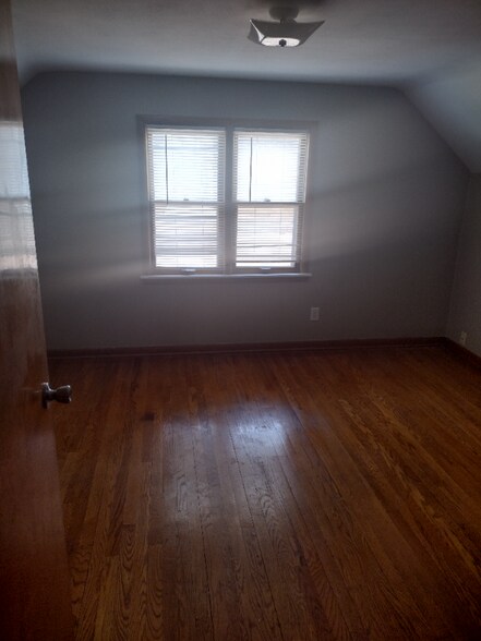 Building Photo - 2311 10th St
