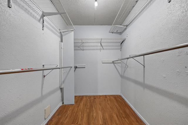 Building Photo - 210 Nettletree St