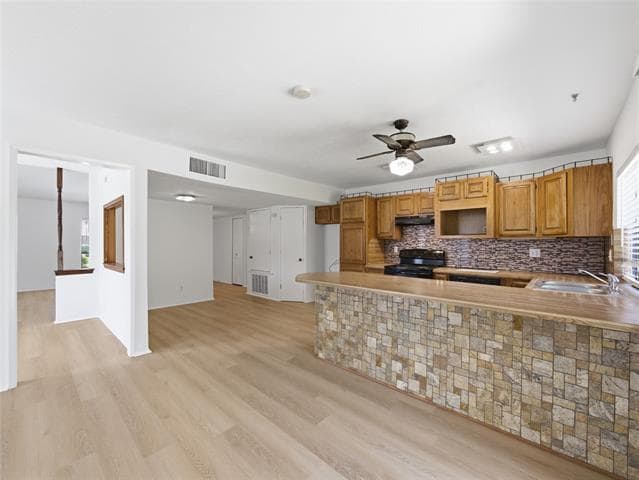 Building Photo - 3053 Villa Sur Trail