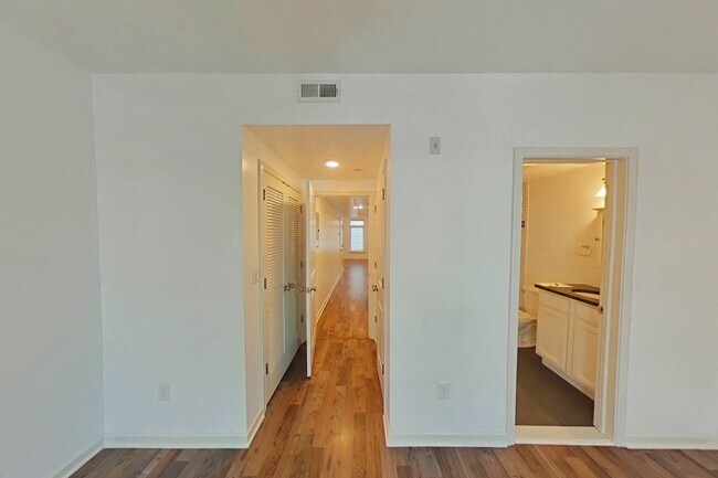 Floorplan - 6619 Ridge Avenue