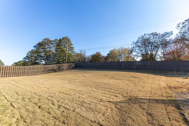 Building Photo - 6027 Margie Collins Dr SE