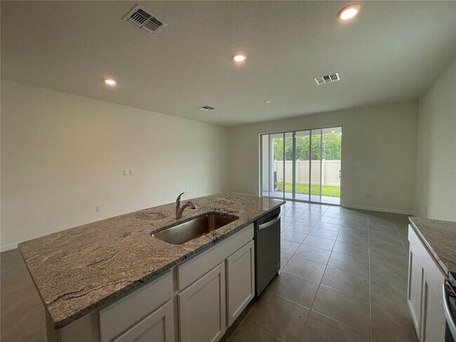 Building Photo - 11127 Crescent Deer Dr