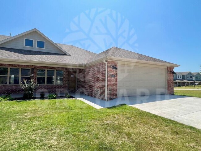 Building Photo - Tontitown | Dalton Plan- 3 Bed/ 2 Bath w/ 2 Car Garage