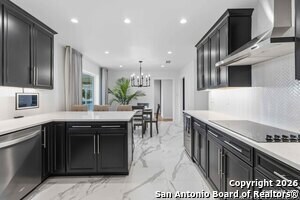 Building Photo - 107 Oak Crest