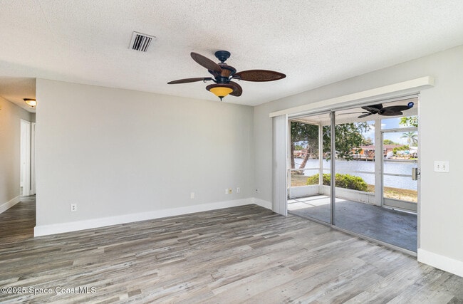 Building Photo - 205 Trinidad Dr