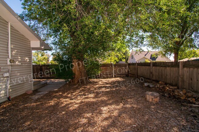 Building Photo - Beautifully Updated Home in Old Town!