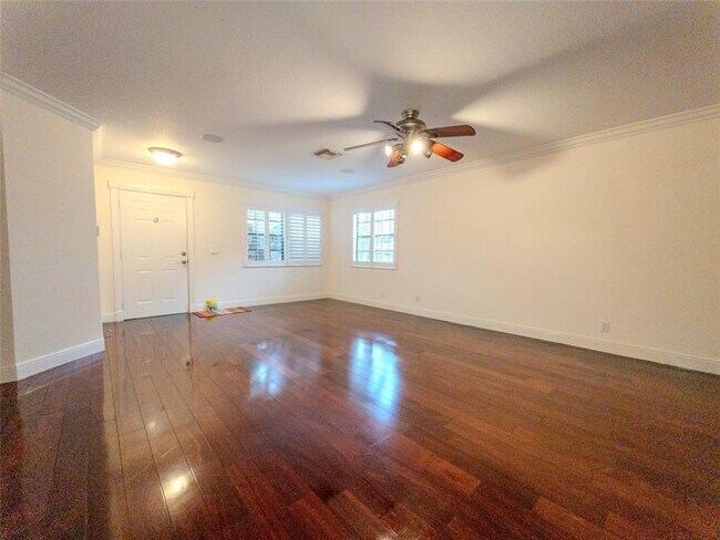 Building Photo - 9113 Vineyard Lake Dr