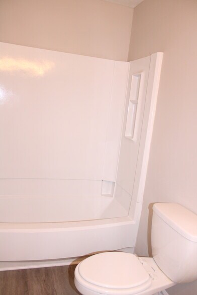 Building Photo - 1386 Williamsburg Ln