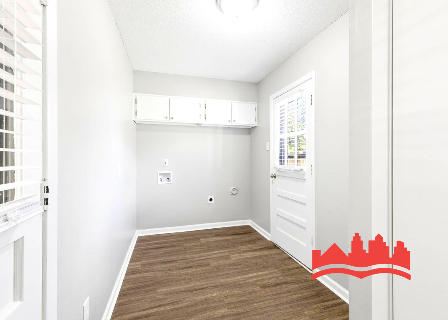 Building Photo - 3281 Foxgate Dr