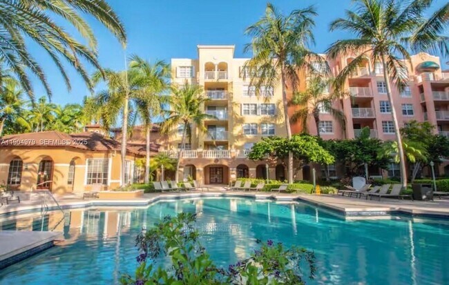 Building Photo - 19701 E Country Club Dr