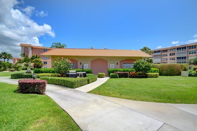 Building Photo - 2717 Florida Blvd