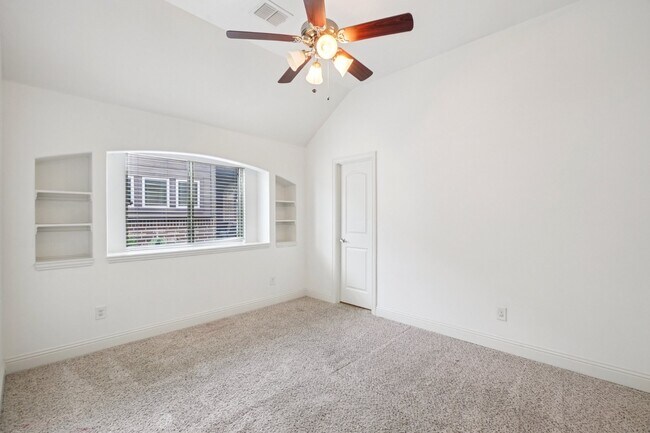 Building Photo - 1616 Downing Dr