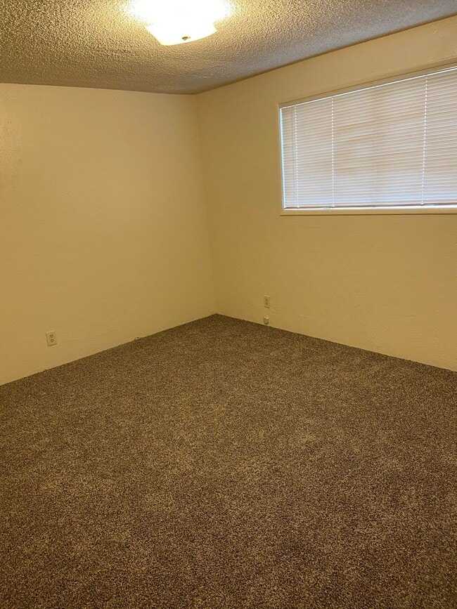 Building Photo - 4117 Bluebelle Way