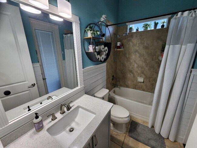 Building Photo - Beautiful Port Orange 4 Bedroom 2 Bathroom Pool Home