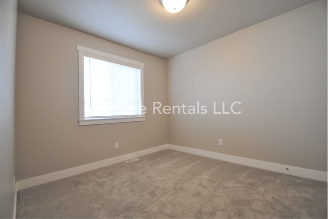 Building Photo - 4179 S 2800 W