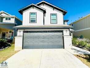 Building Photo - 11935 Sitio Plains