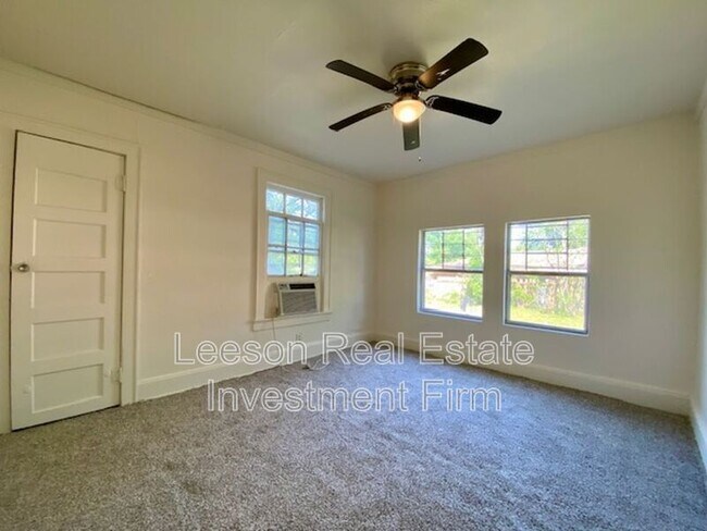 Building Photo - 3136 Blanchard Rd