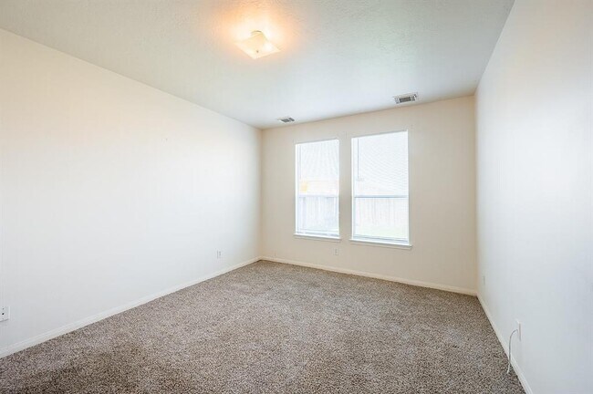 Building Photo - 16310 Bandicoot Dr