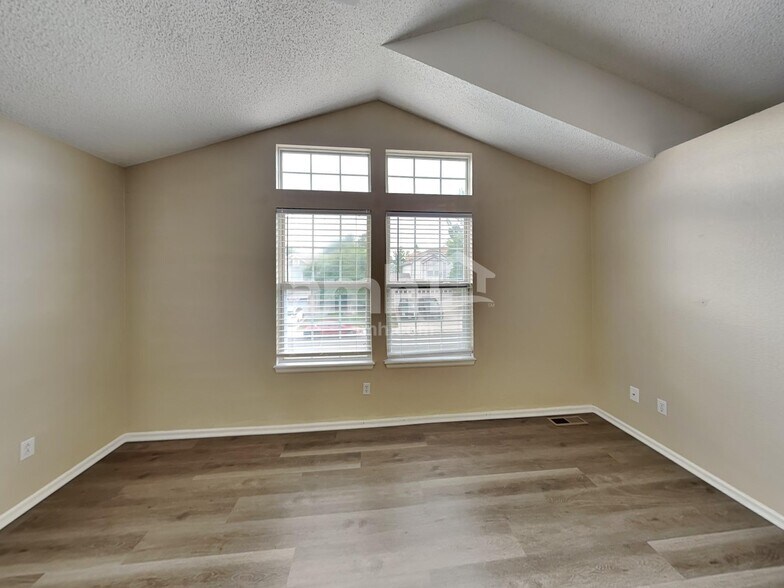 Building Photo - 17051 Numa Pl