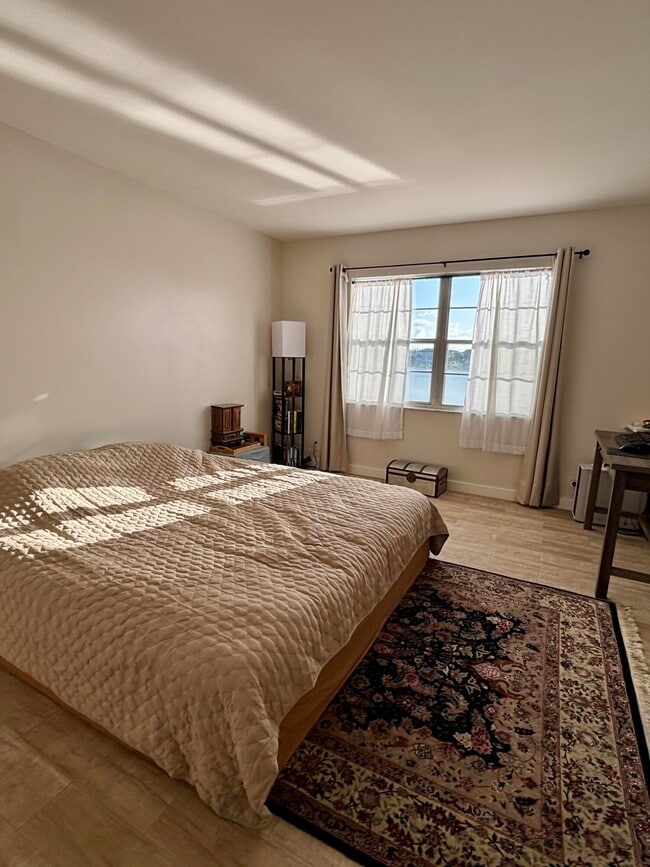 Building Photo - 1501 SW 134th Way