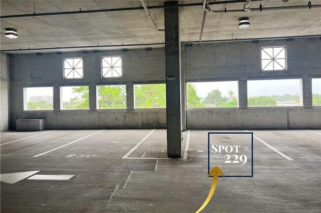 Building Photo - 628 Cleveland St