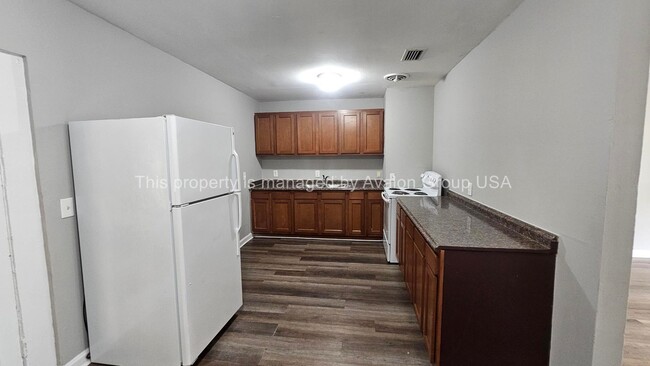 Building Photo - 7384 Irving Scott Dr