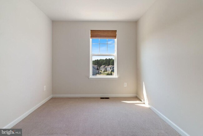 Building Photo - 44042 Eucalyptus Way
