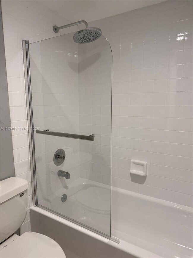 Building Photo - 8810 SW 132nd Pl