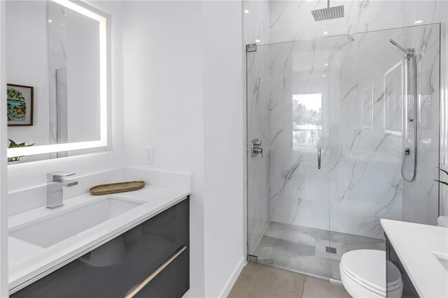 Building Photo - 2314 Floyd St