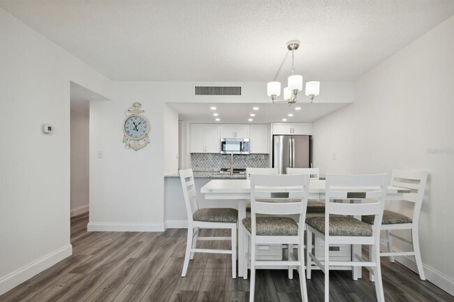 Building Photo - 450 S Gulfview Blvd