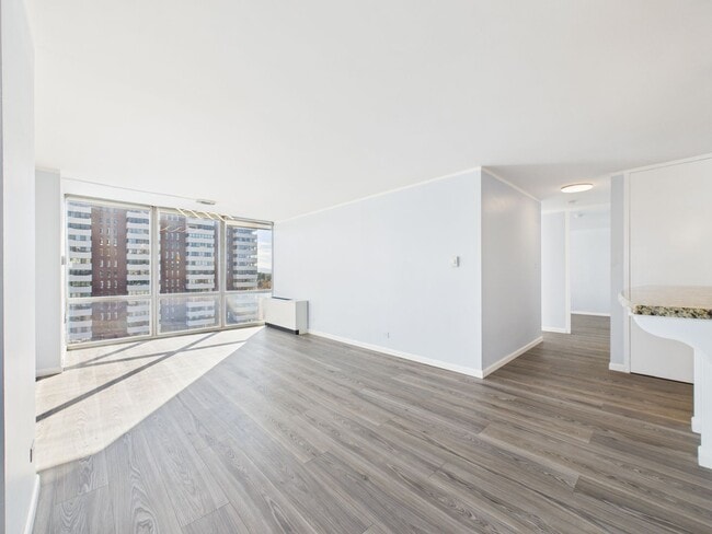 Building Photo - 3100 E Cherry Creek S Dr