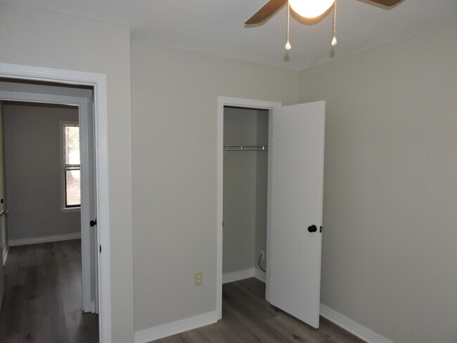 Building Photo - 311 John King Rd