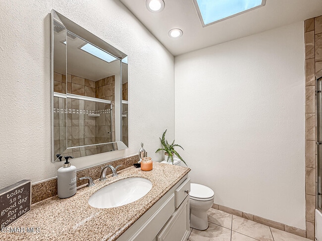 Building Photo - 655 Arroyo Oaks Dr