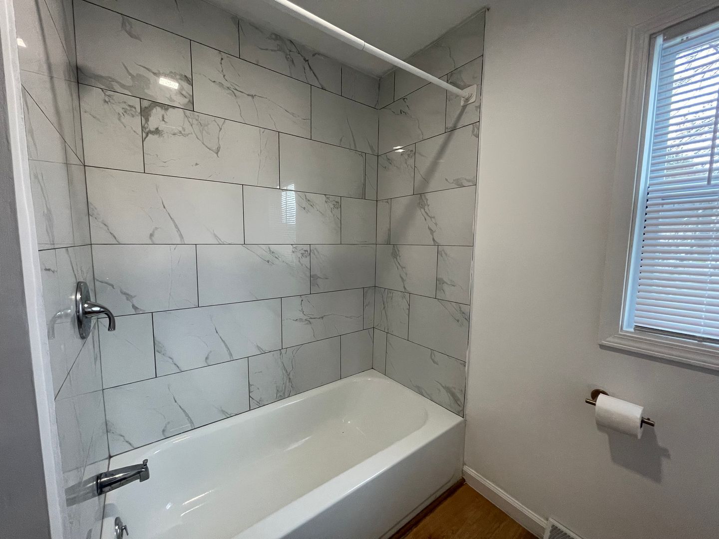 Building Photo - 130 Scott St